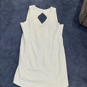 Elegant White Striped Sleeveless Dress